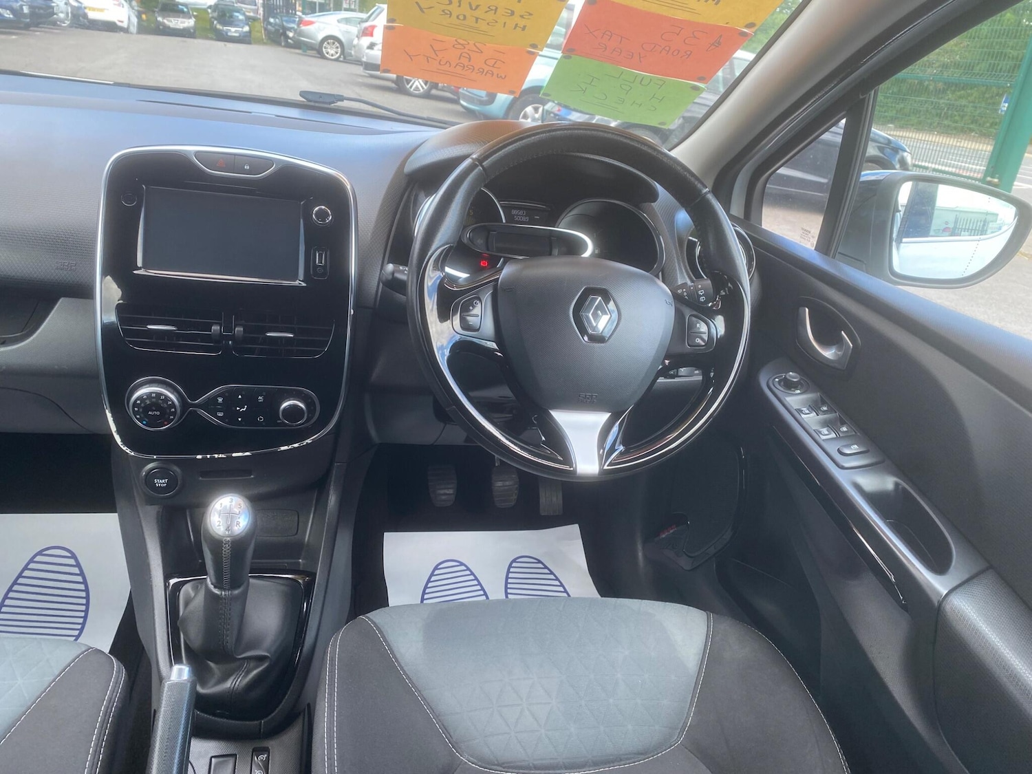 Used Renault Clio for sale - 76551139: Photo 52