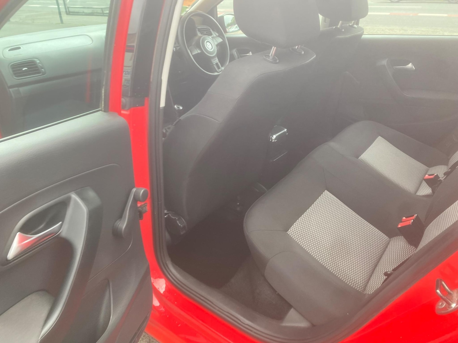 Used Volkswagen Polo 2010 for sale - 76987768: Photo 31