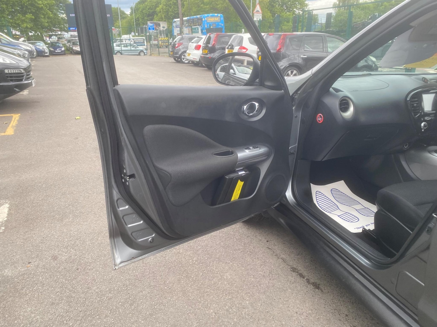 Used Nissan Juke 2011 for sale - 76550603: Photo 28