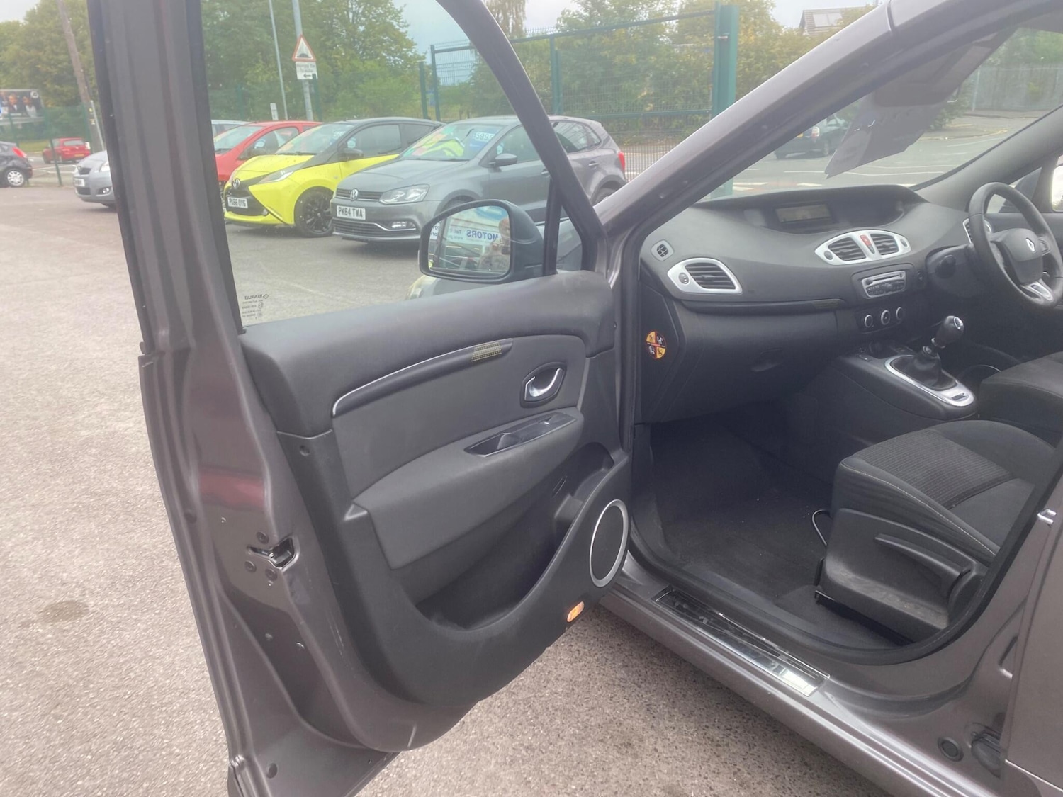 Used Renault Scenic 2009 for sale - 76549669: Photo 20