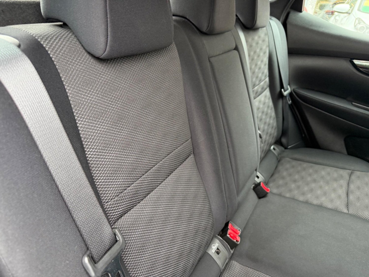 Used Nissan Qashqai 2015 for sale - 76549725: Photo 15