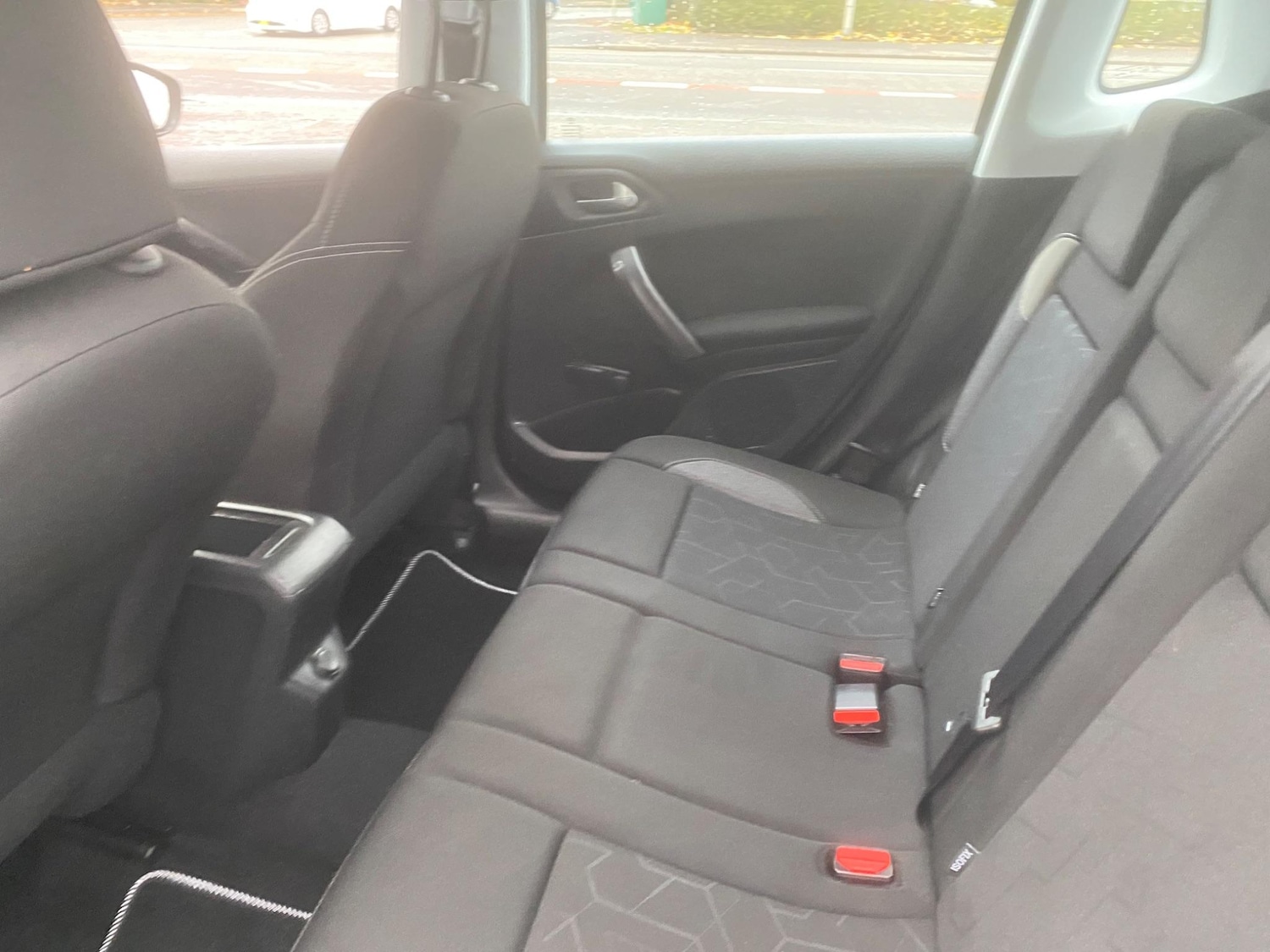 Used Peugeot 2008 2016 for sale - 76549279: Photo 27