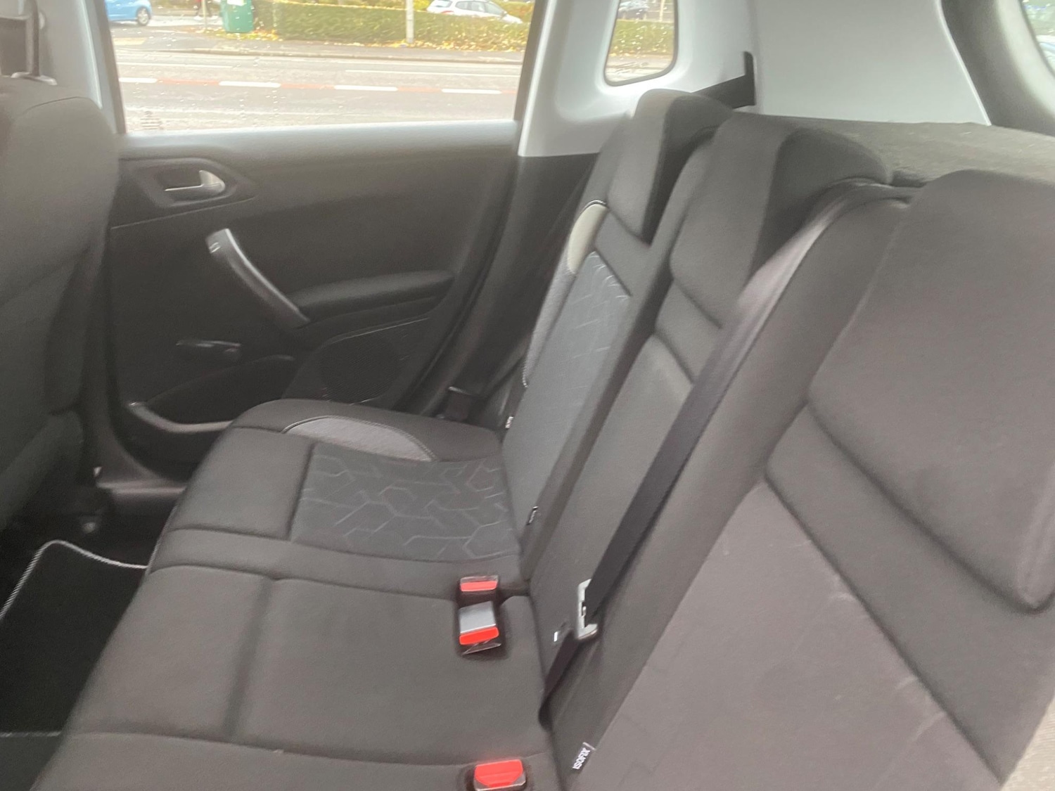 Used Peugeot 2008 2016 for sale - 76549279: Photo 28