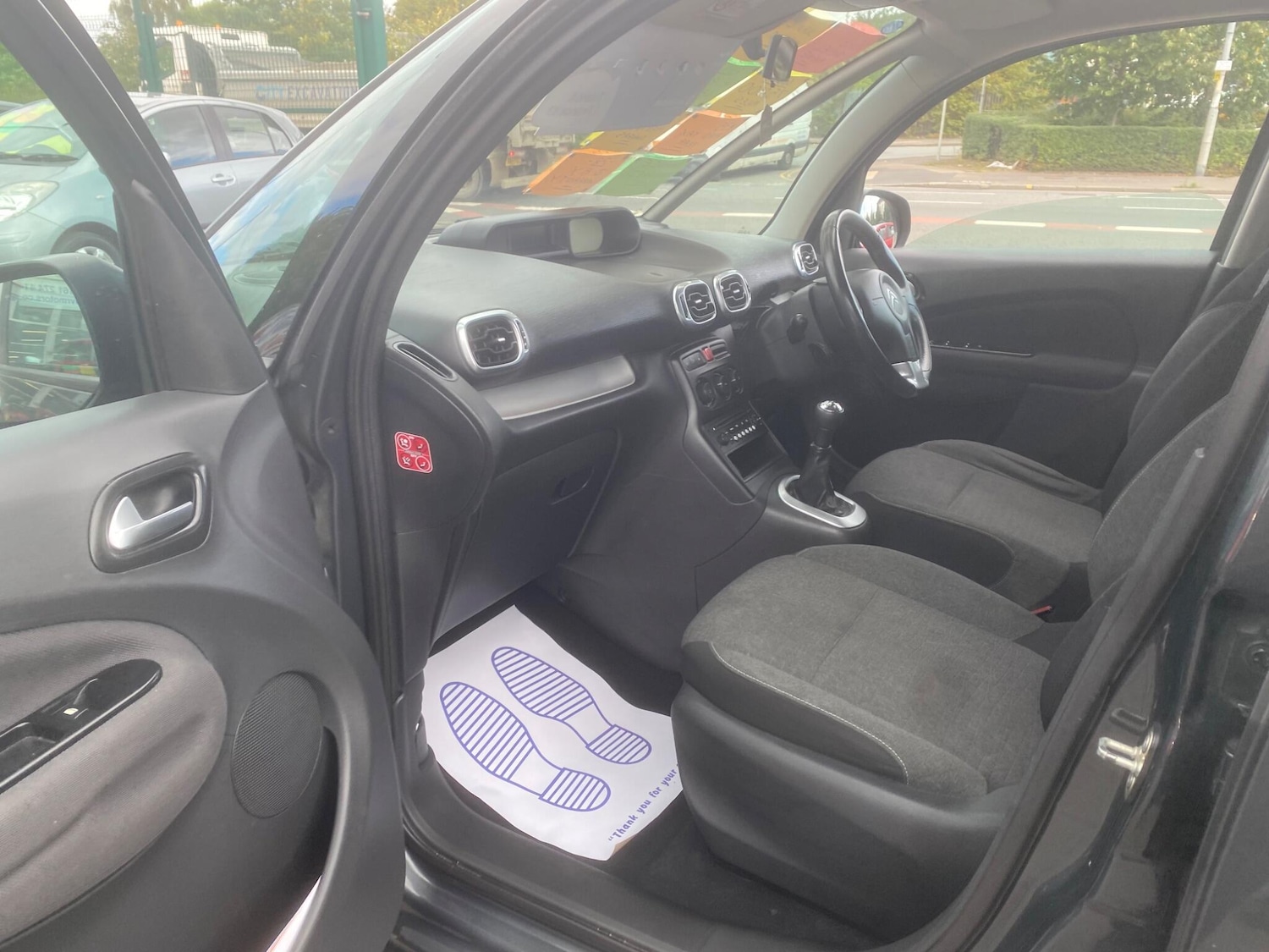 Used Citroen C3 Picasso 2017 for sale - 76991140: Photo 23