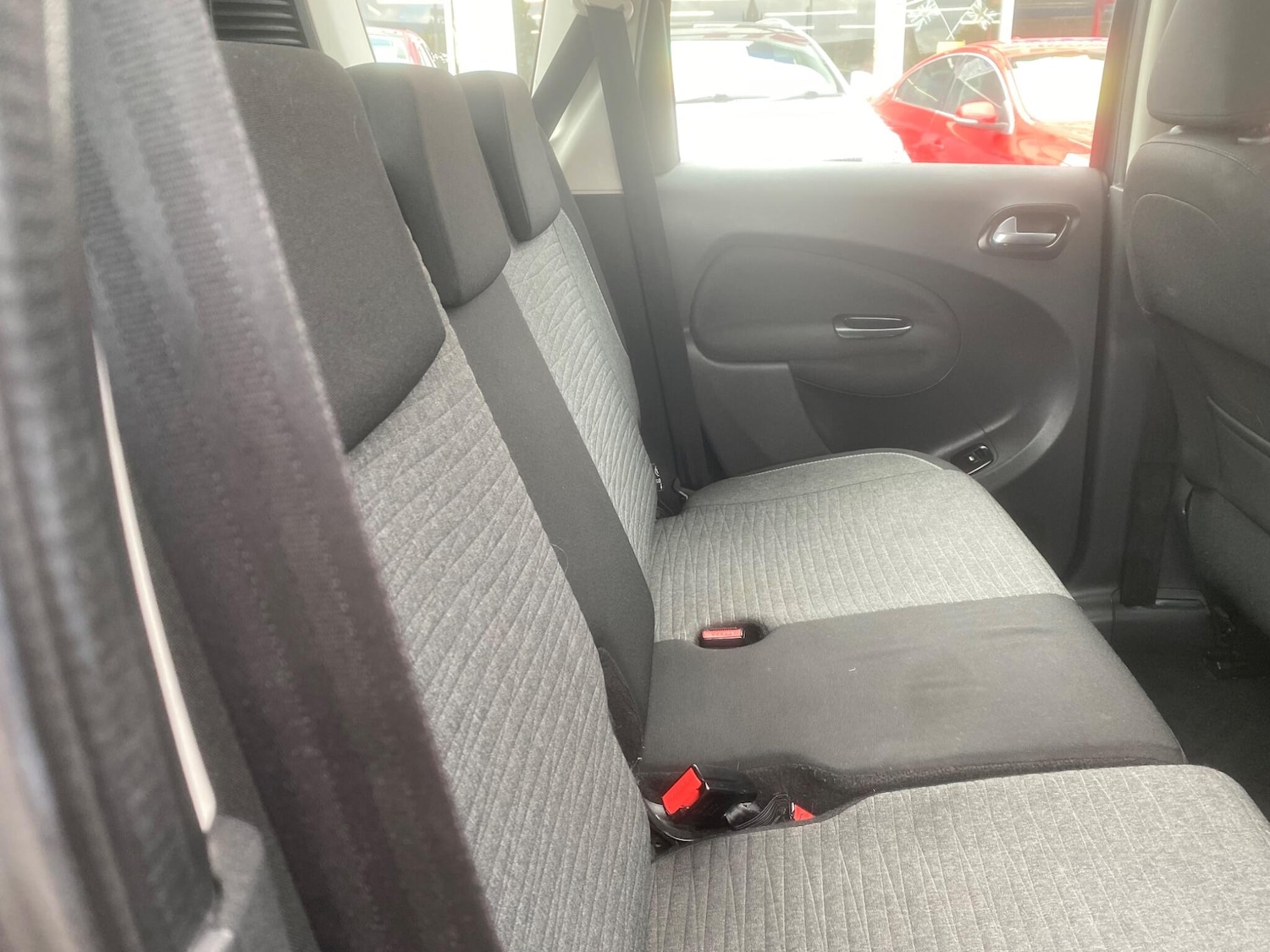 Used Citroen C3 Picasso 2017 for sale - 76991140: Photo 48