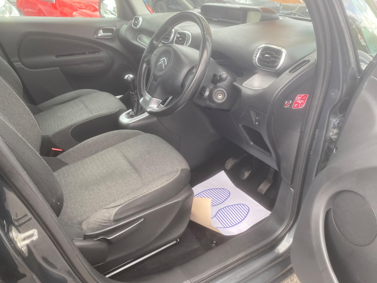 Used Citroen C3 Picasso 2017 for sale - 76991140: Photo 62