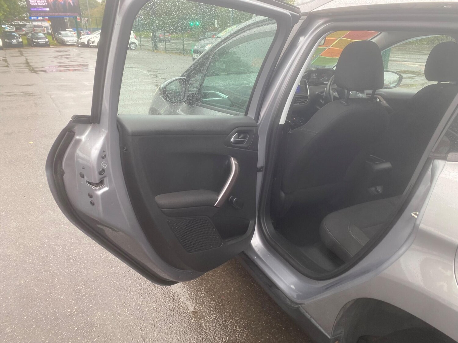 Used Peugeot 2008 2013 for sale - 76549265: Photo 29