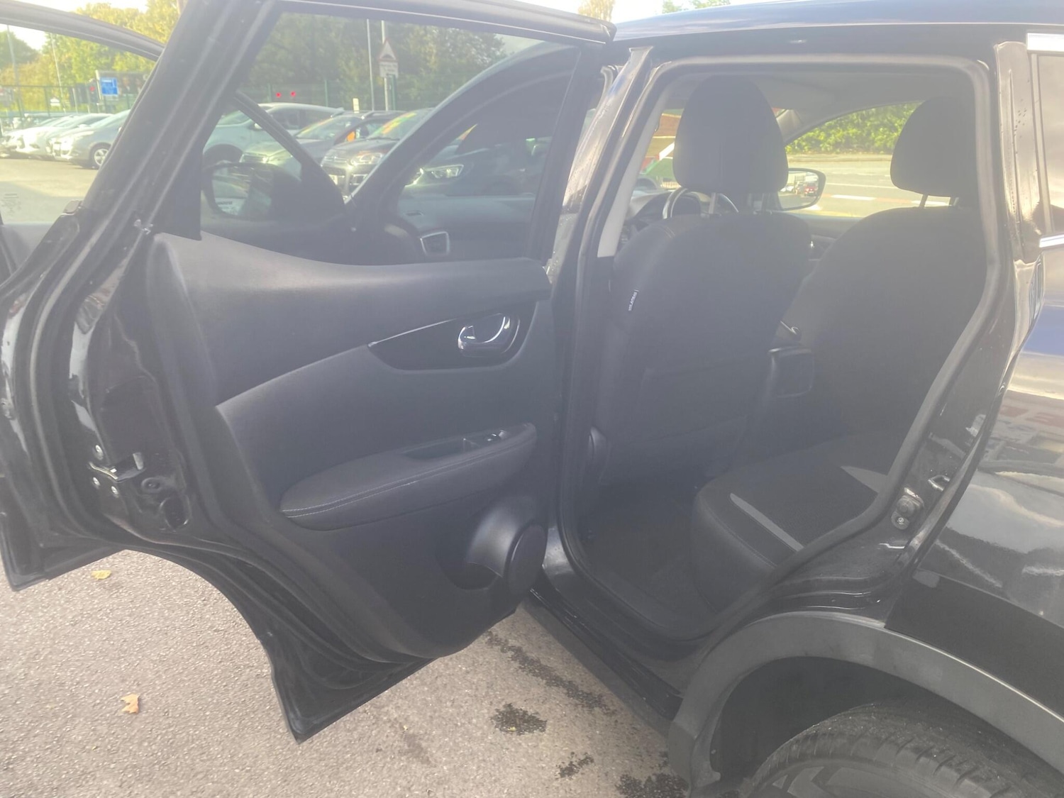 Used Nissan Qashqai 2017 for sale - 76990129: Photo 24