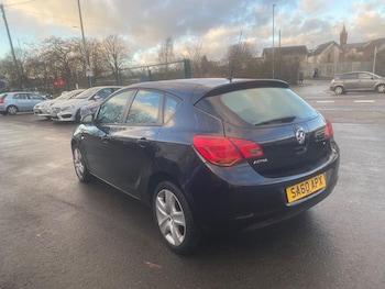 Used Vauxhall Astra 2010 for sale - 77191611: Photo