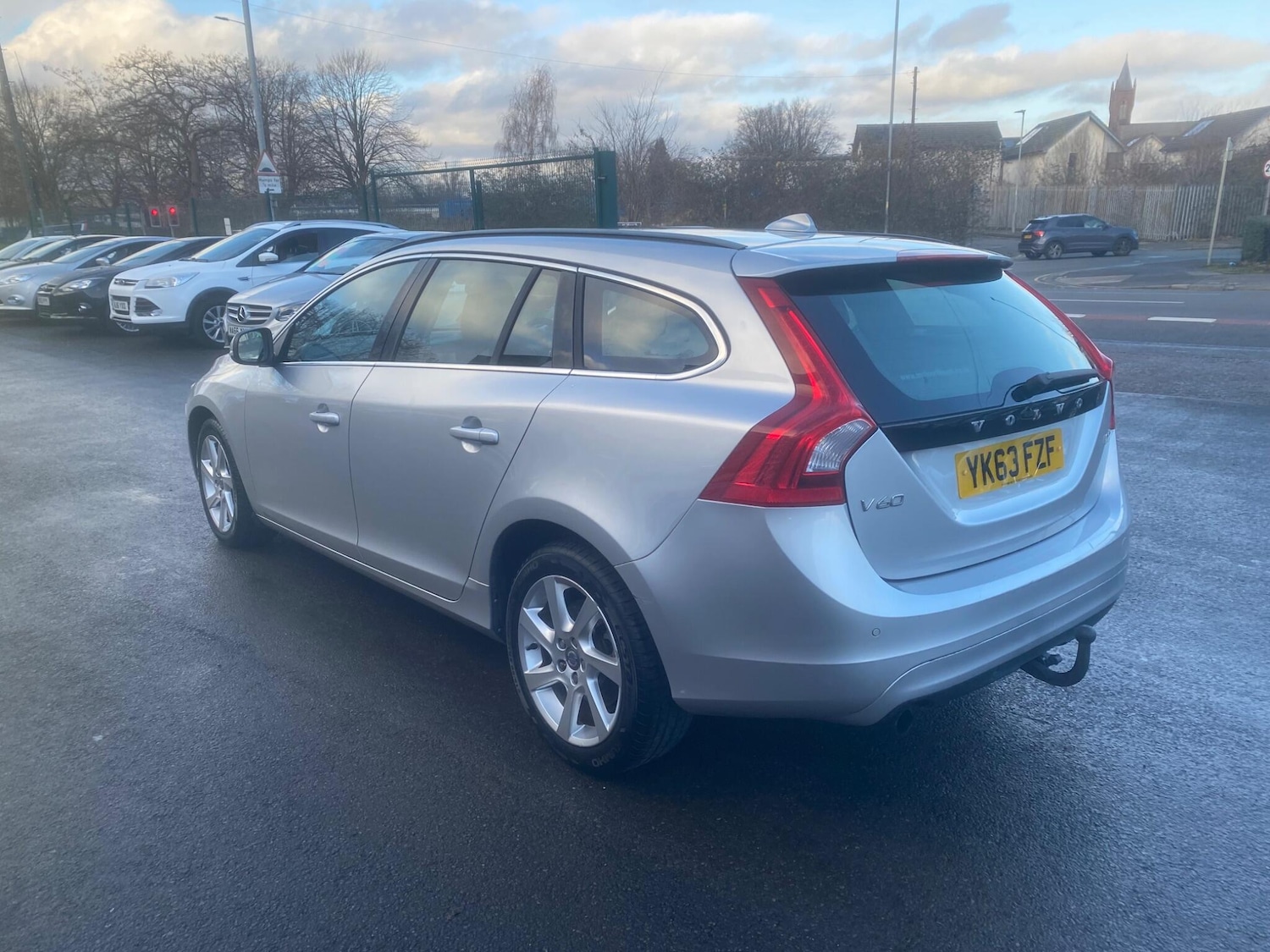 Used Volvo V60 2013 for sale - 77015840: Photo 15