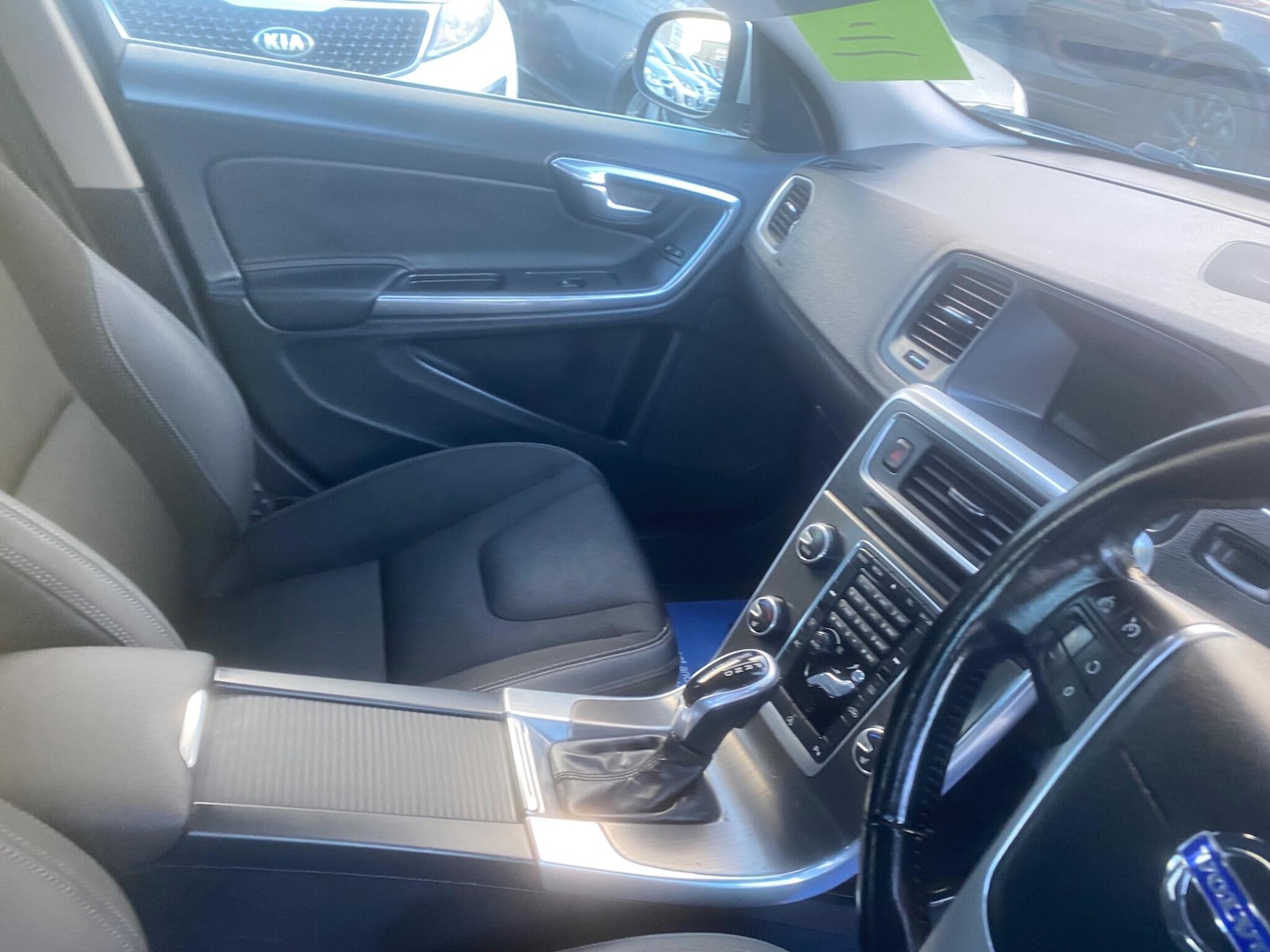 Used Volvo V60 2013 for sale - 77015840: Photo 51