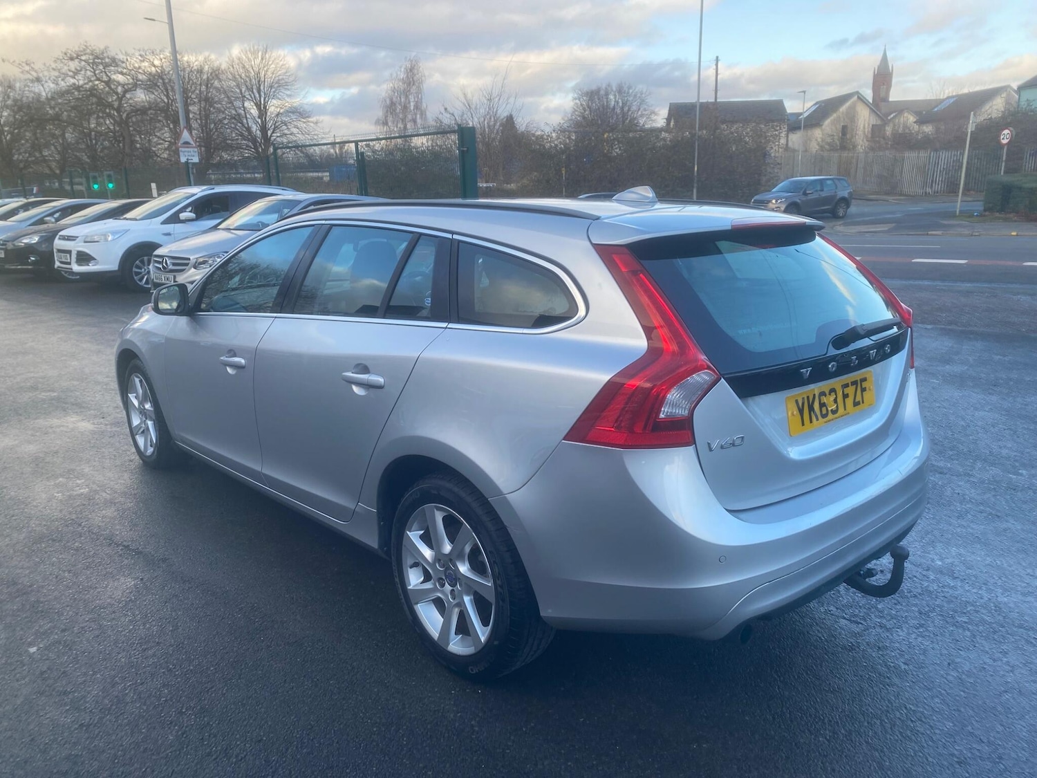 Used Volvo V60 2013 for sale - 77015840: Photo 85