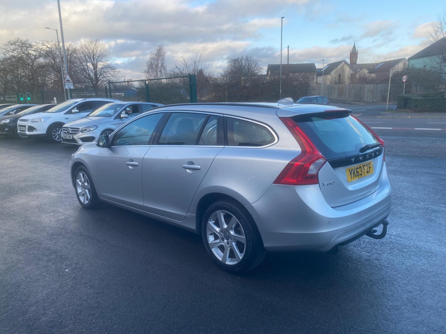 Used Volvo V60 2013 for sale - 77015840: Photo 90