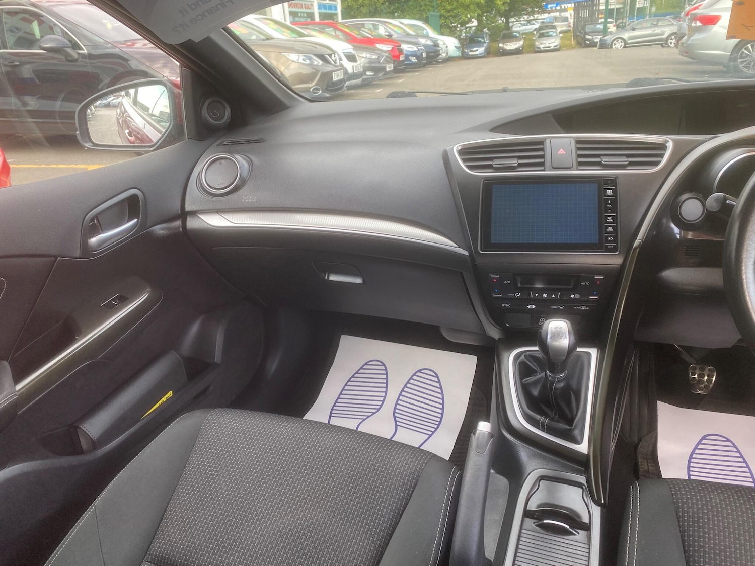 Used Honda Civic 2017 for sale - 76989080: Photo 49