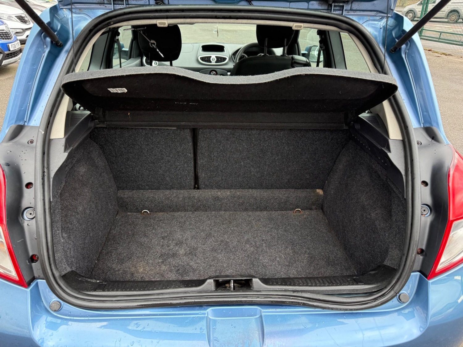 Used Renault Clio 2011 for sale - 76549718: Photo 15