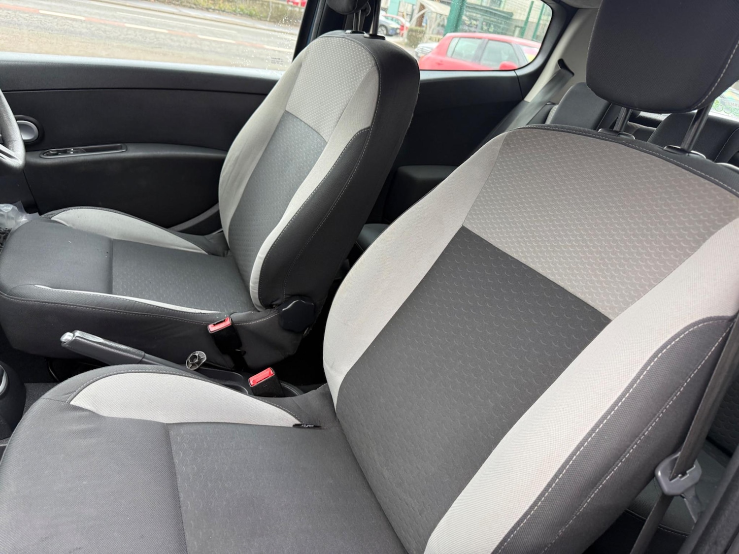 Used Renault Clio 2011 for sale - 76549718: Photo 19