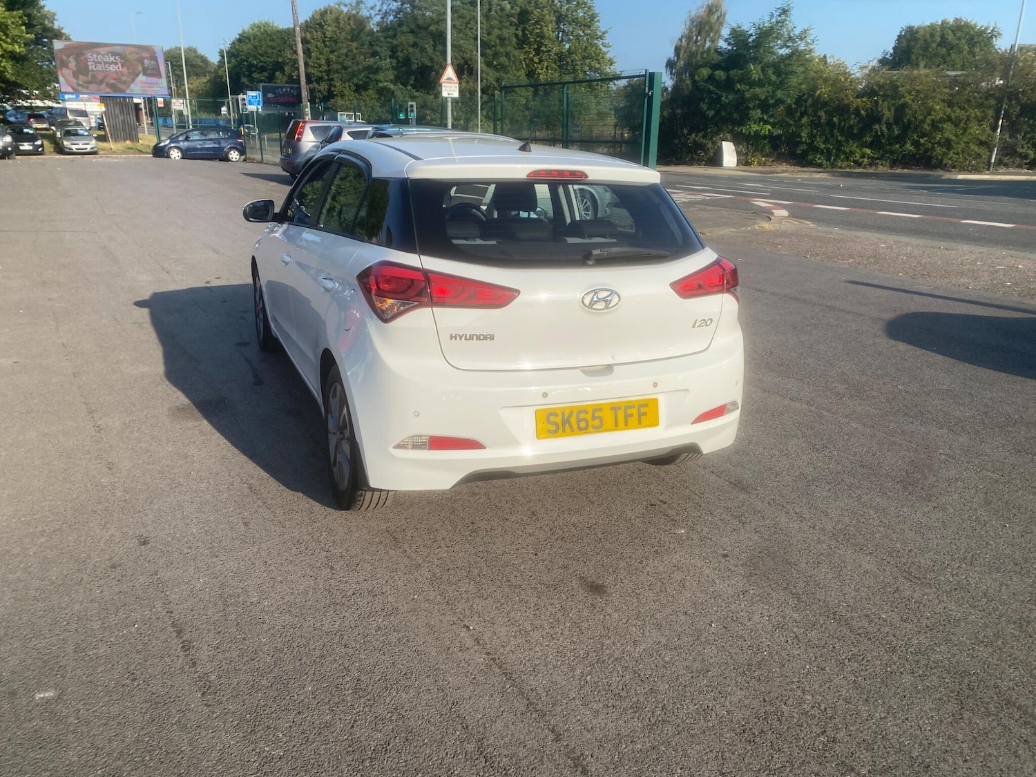 Used Hyundai i20 2015 for sale - 76550707: Photo 18