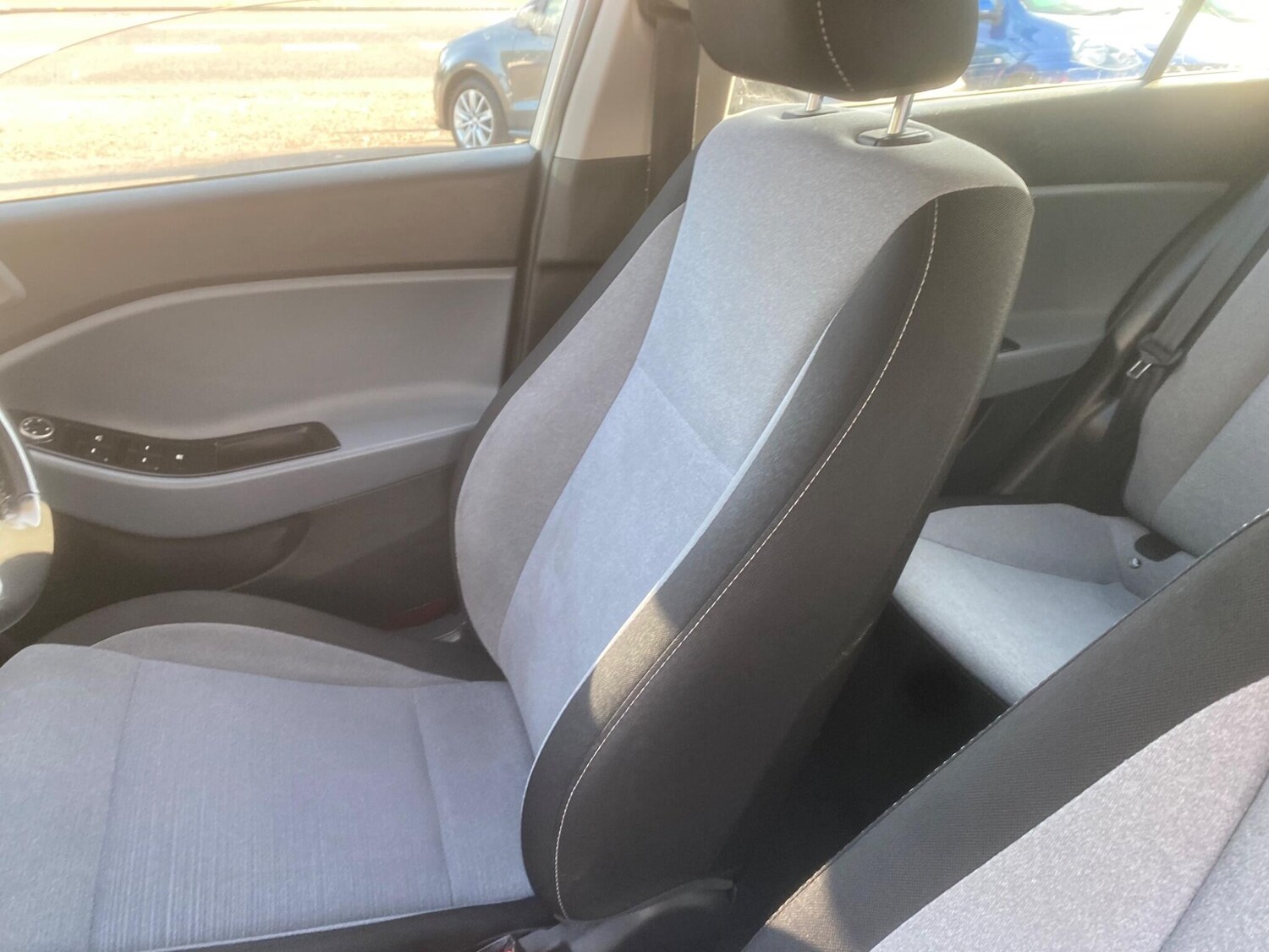 Used Hyundai i20 2015 for sale - 76550707: Photo 25