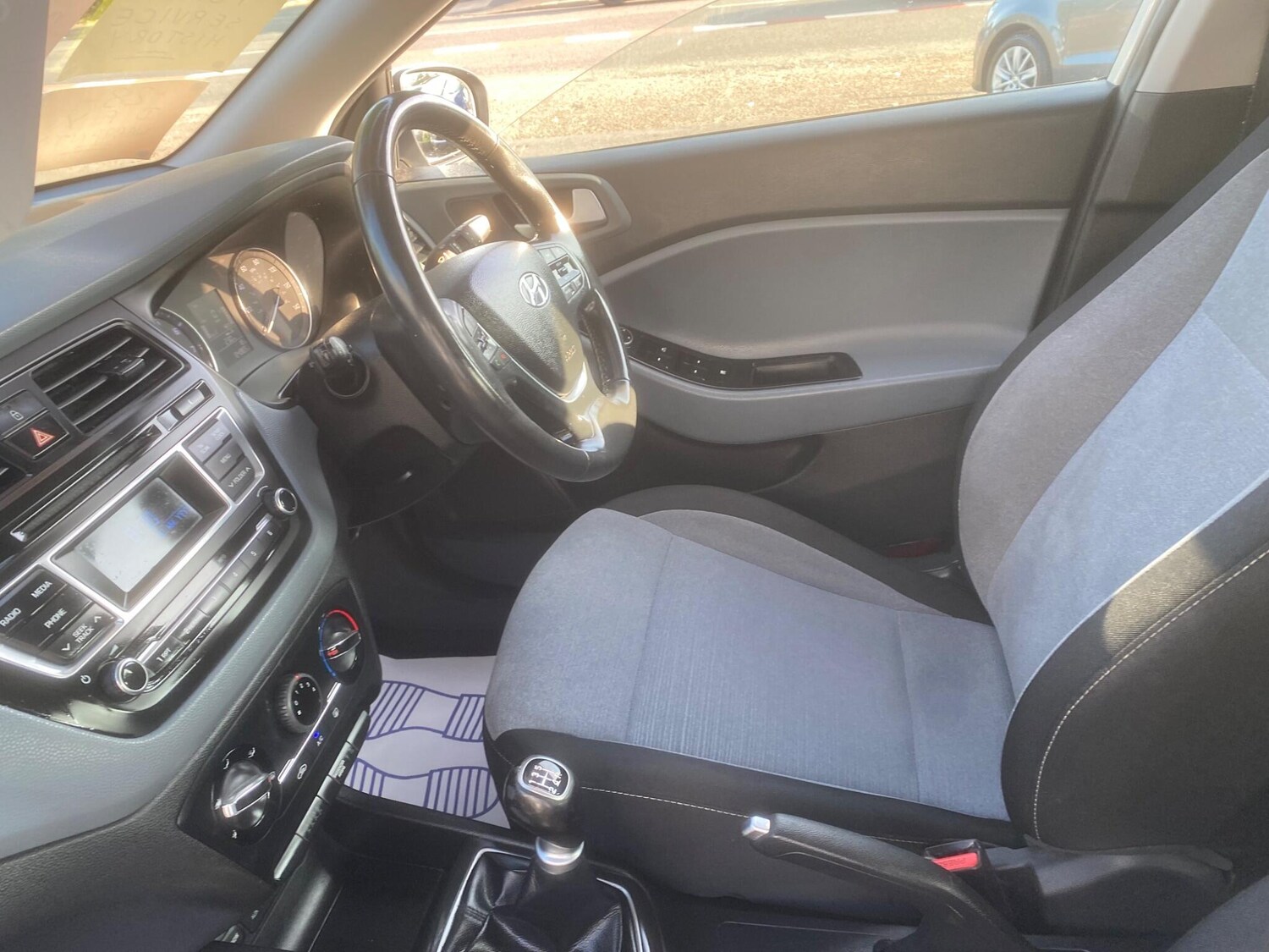 Used Hyundai i20 2015 for sale - 76550707: Photo 28