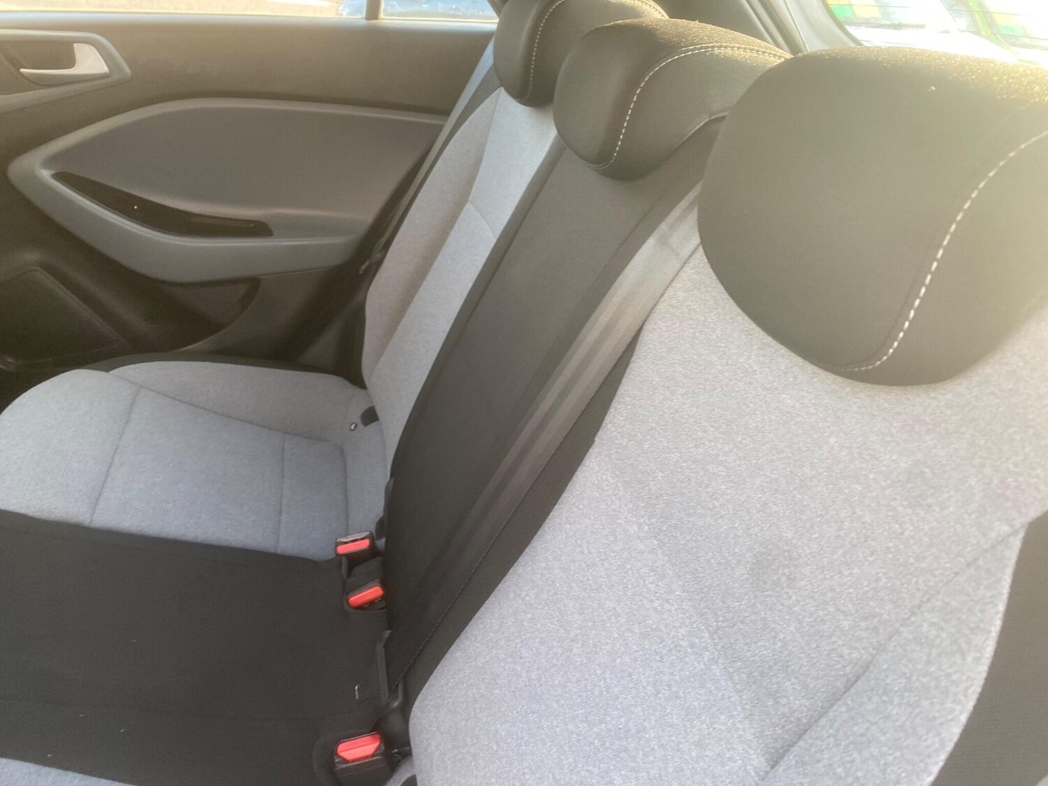 Used Hyundai i20 2015 for sale - 76550707: Photo 33