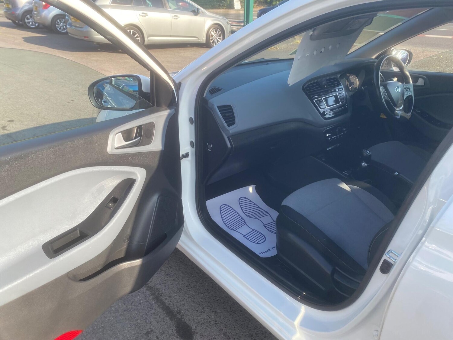 Used Hyundai i20 2015 for sale - 76550707: Photo 36