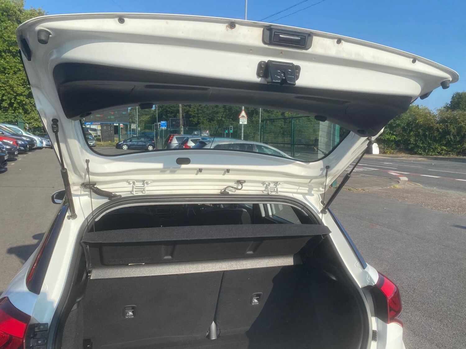 Used Hyundai i20 2015 for sale - 76550707: Photo 47