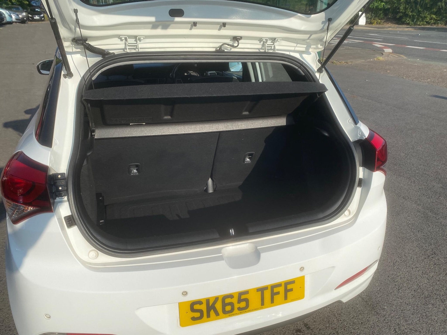 Used Hyundai i20 2015 for sale - 76550707: Photo 49