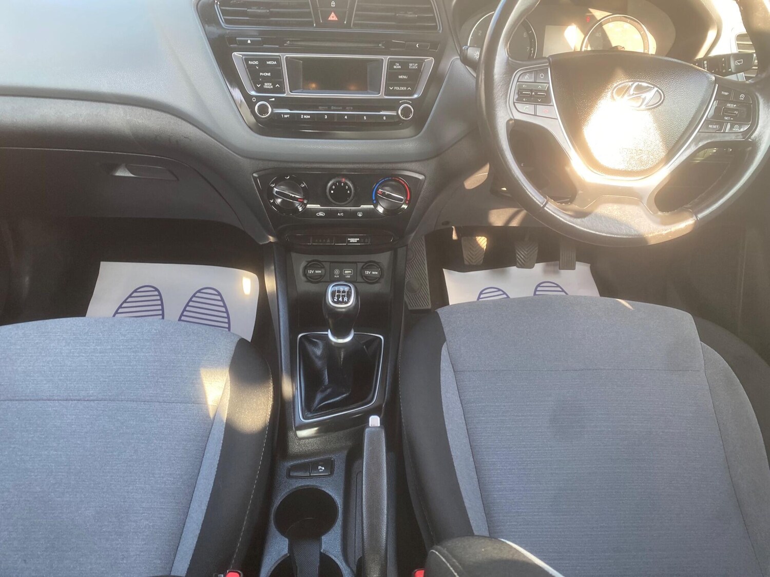 Used Hyundai i20 2015 for sale - 76550707: Photo 65