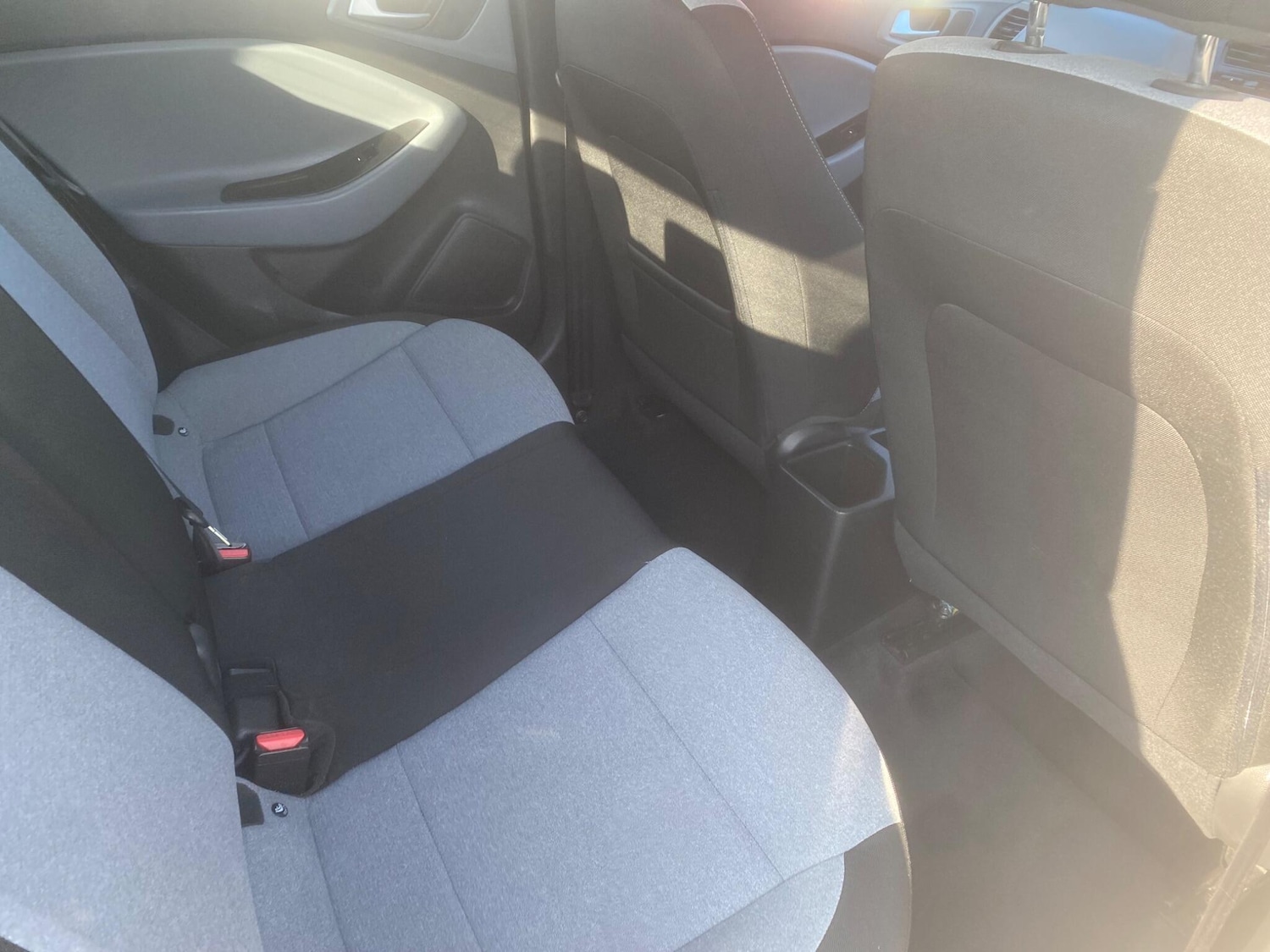 Used Hyundai i20 2015 for sale - 76550707: Photo 66