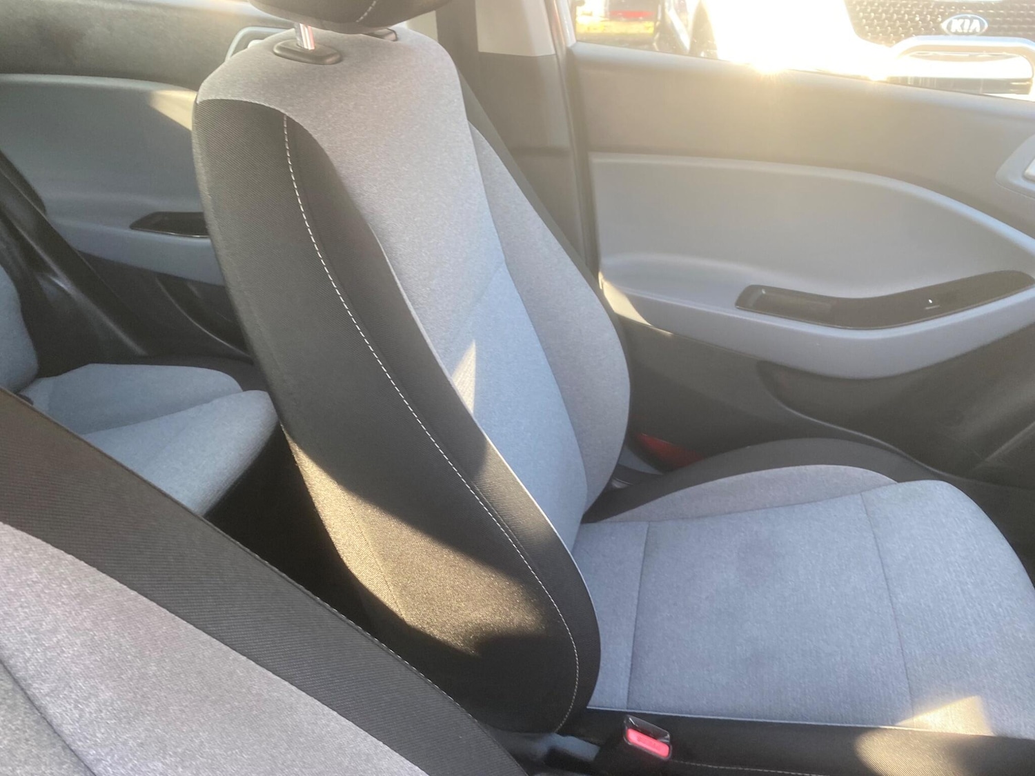 Used Hyundai i20 2015 for sale - 76550707: Photo 75