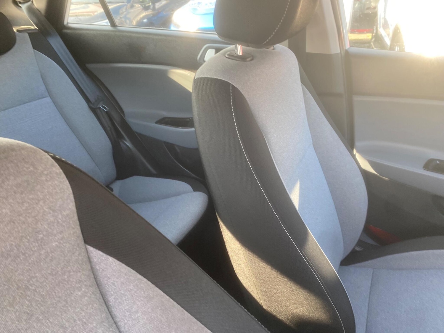 Used Hyundai i20 2015 for sale - 76550707: Photo 76