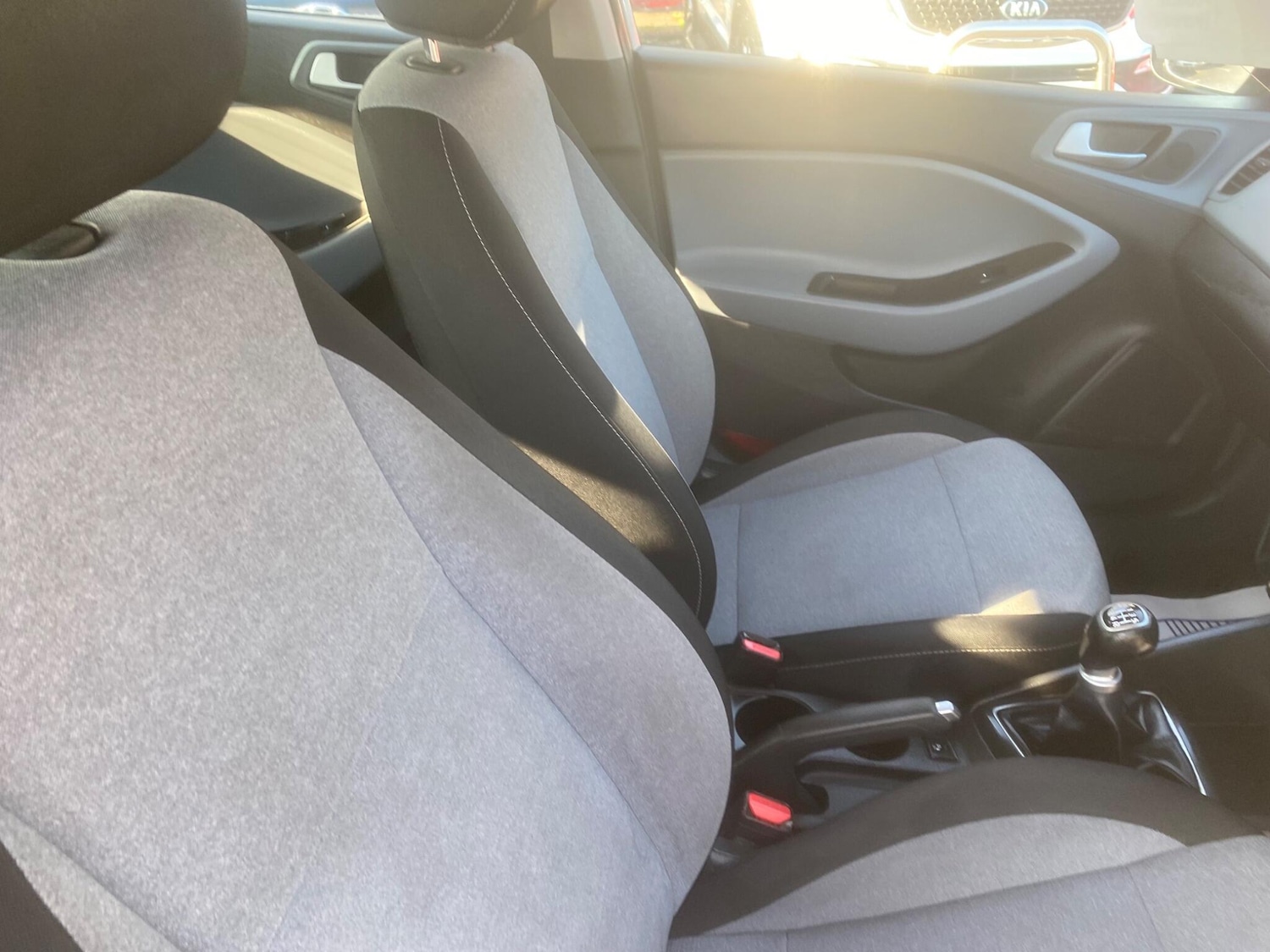 Used Hyundai i20 2015 for sale - 76550707: Photo 84