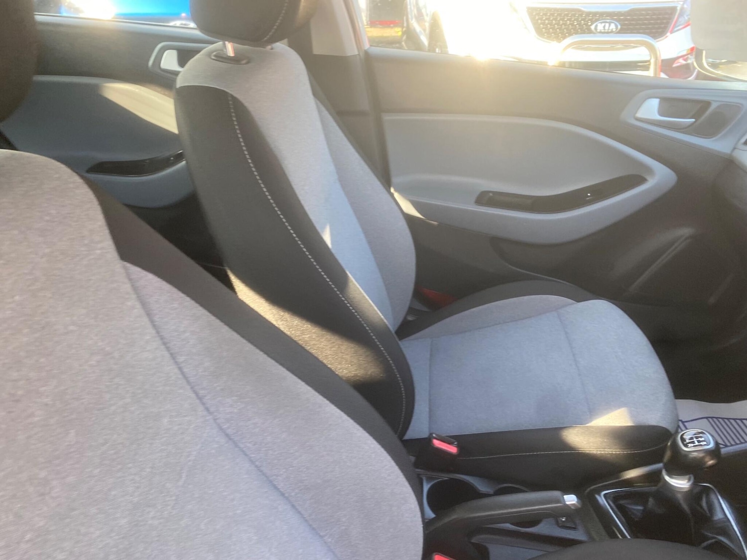 Used Hyundai i20 2015 for sale - 76550707: Photo 85