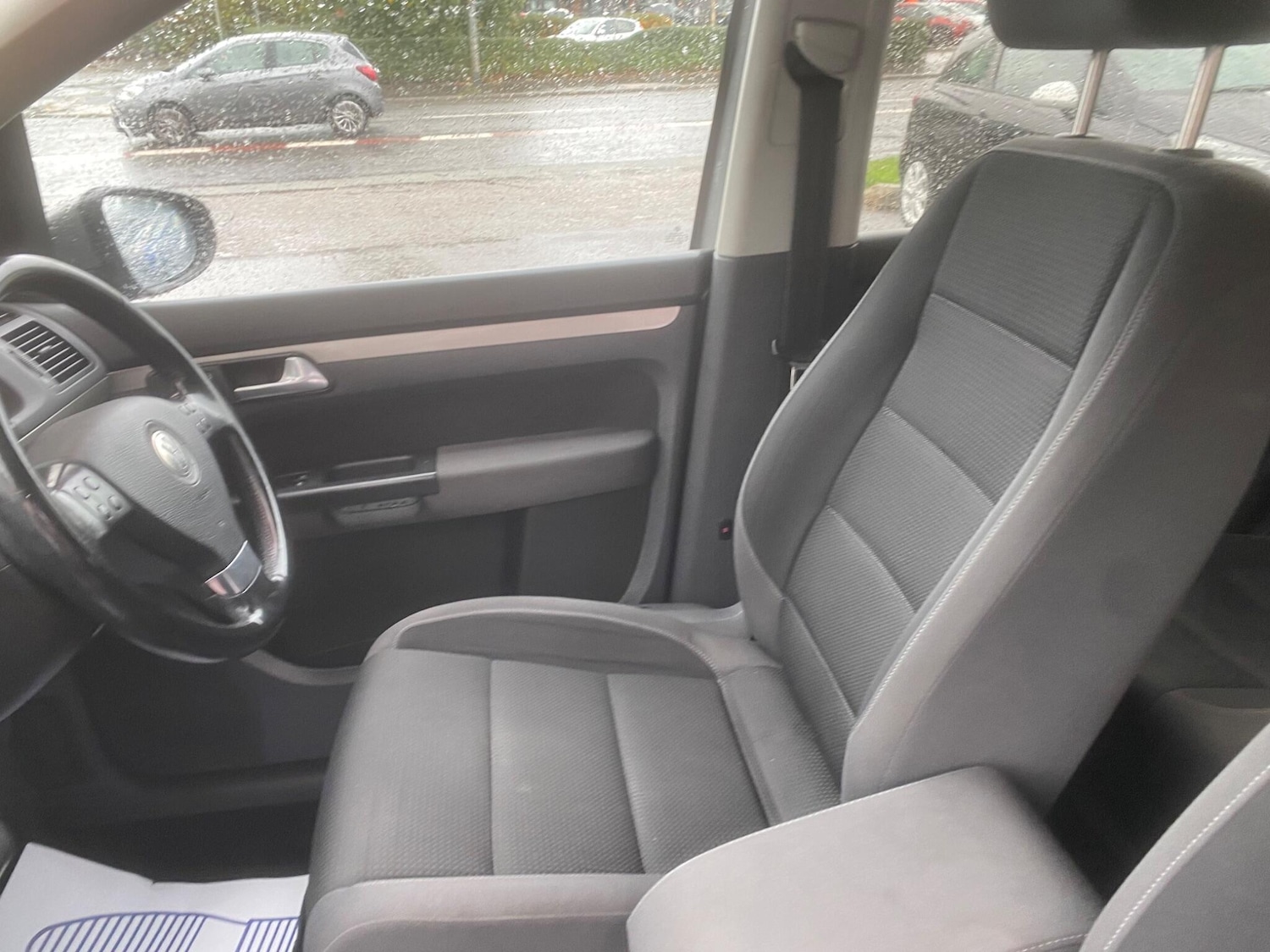 Used Volkswagen Touran 2009 for sale - 76996726: Photo 20
