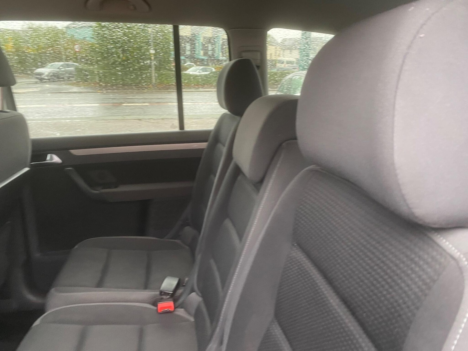 Used Volkswagen Touran 2009 for sale - 76996726: Photo 28