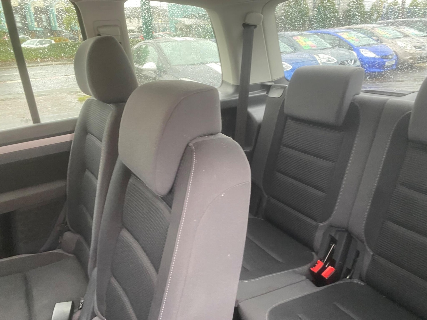Used Volkswagen Touran 2009 for sale - 76996726: Photo 30