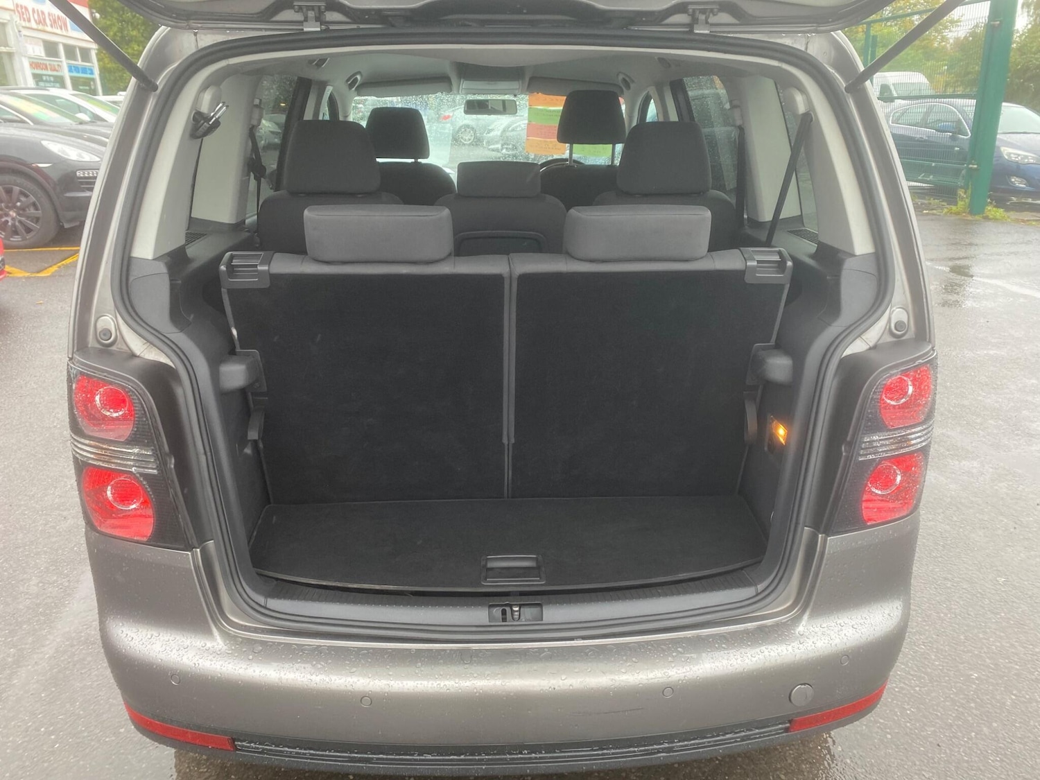 Used Volkswagen Touran 2009 for sale - 76996726: Photo 41