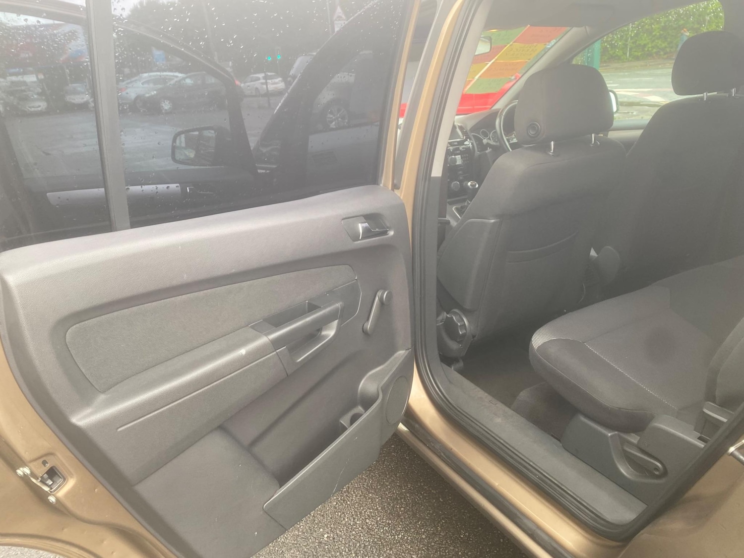 Used Vauxhall Zafira for sale - 76549460: Photo 28