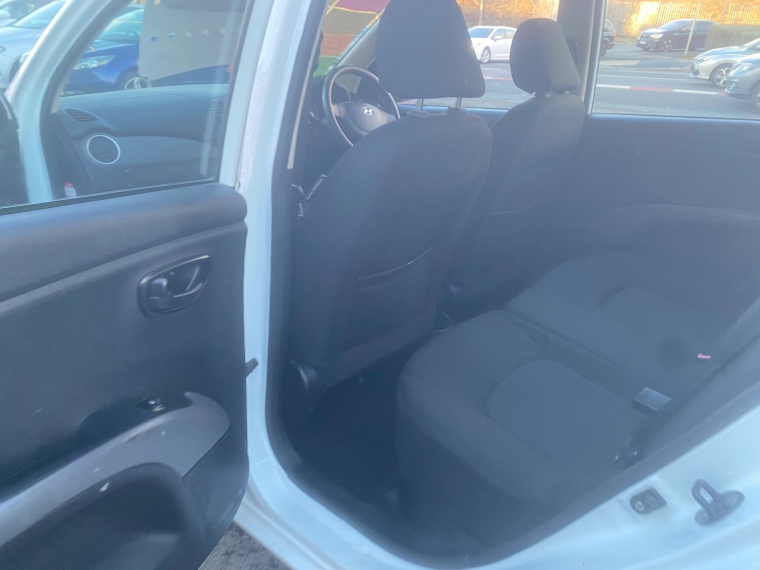 Used Hyundai i10 2011 for sale - 77119878: Photo 32