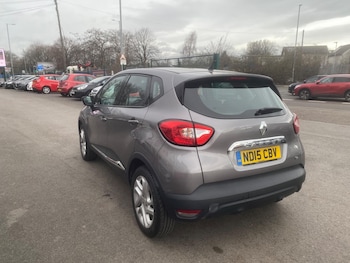 Used Renault Captur 2015 for sale - 77455137: Photo