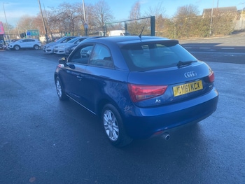 Used Audi A1 2011 for sale - 76771846: Photo