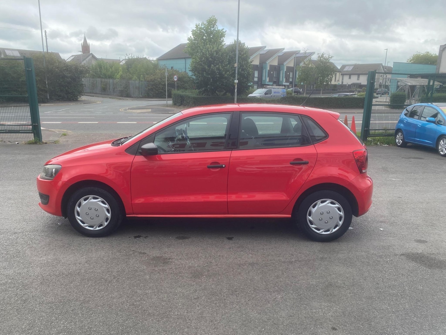 Used Volkswagen Polo 2010 for sale - 76549387: Photo 14