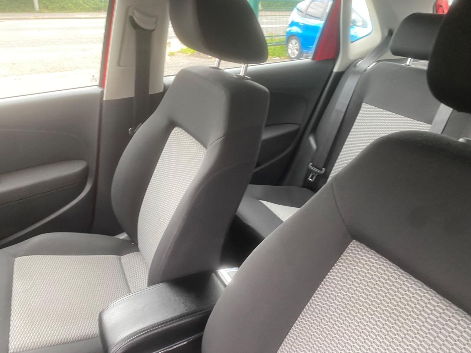 Used Volkswagen Polo 2010 for sale - 76549387: Photo 18