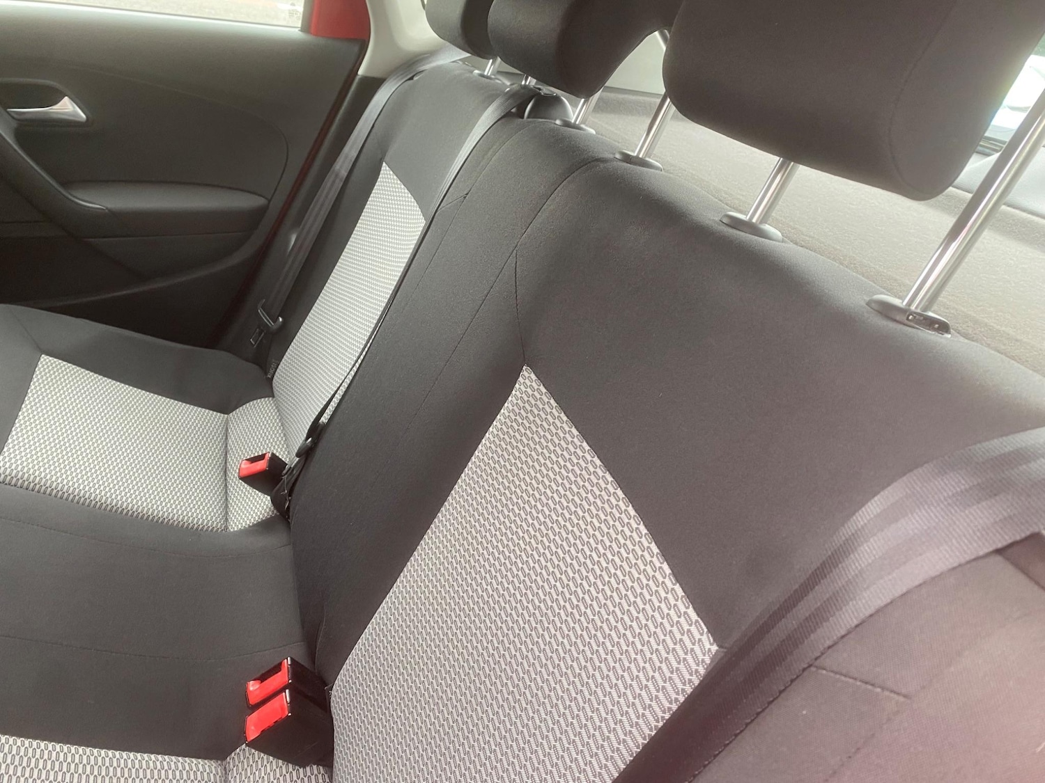 Used Volkswagen Polo 2010 for sale - 76549387: Photo 28