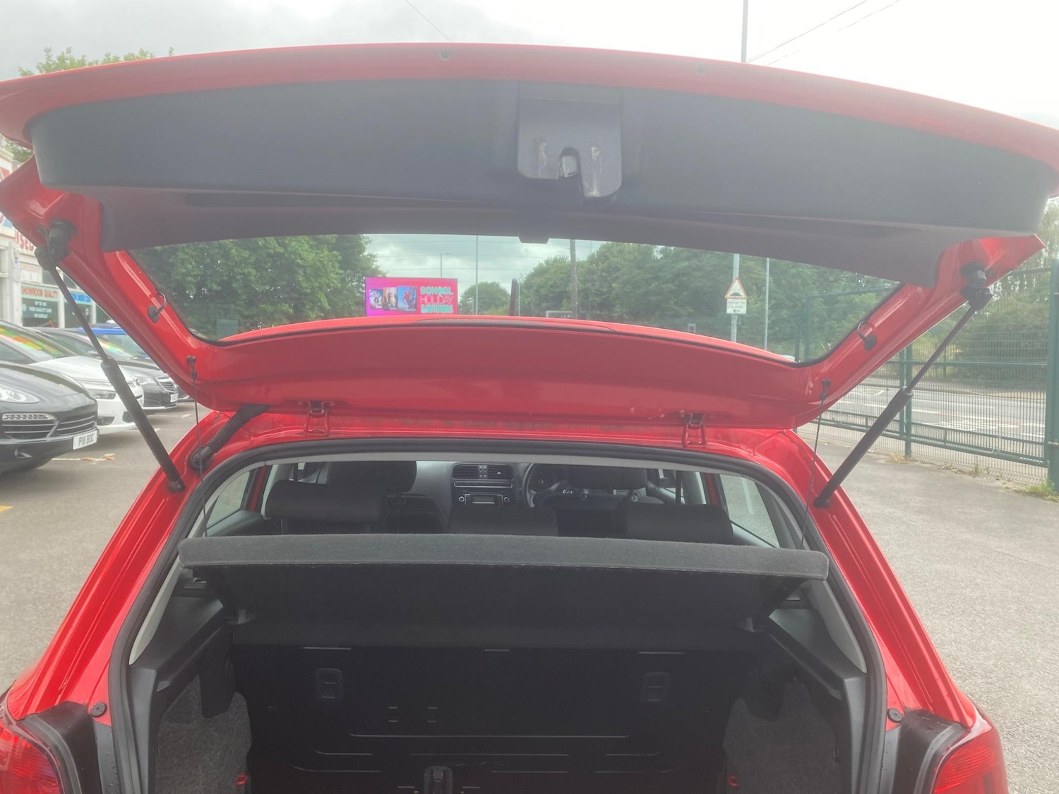 Used Volkswagen Polo 2010 for sale - 76549387: Photo 40