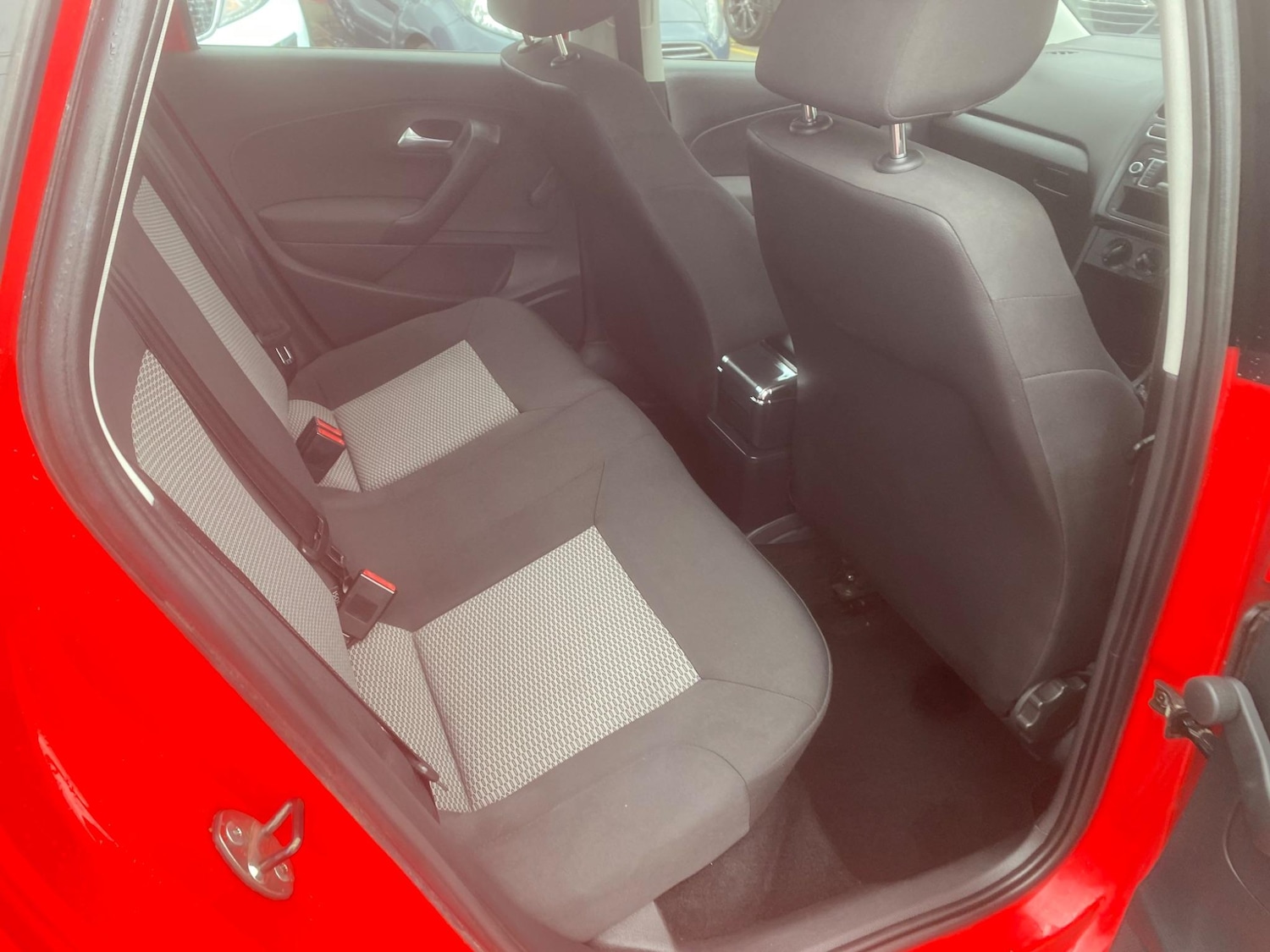 Used Volkswagen Polo 2010 for sale - 76549387: Photo 46