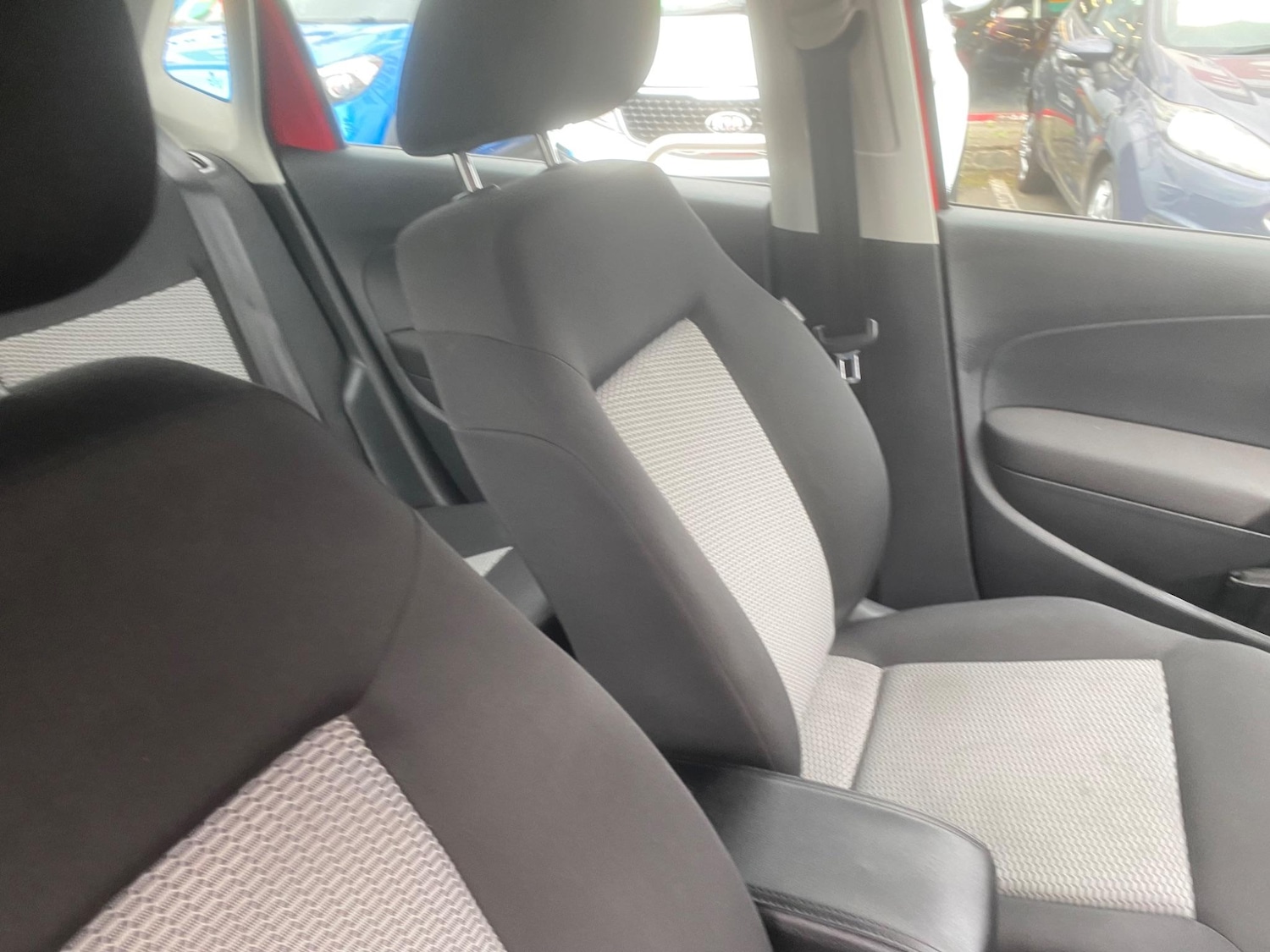 Used Volkswagen Polo 2010 for sale - 76549387: Photo 50