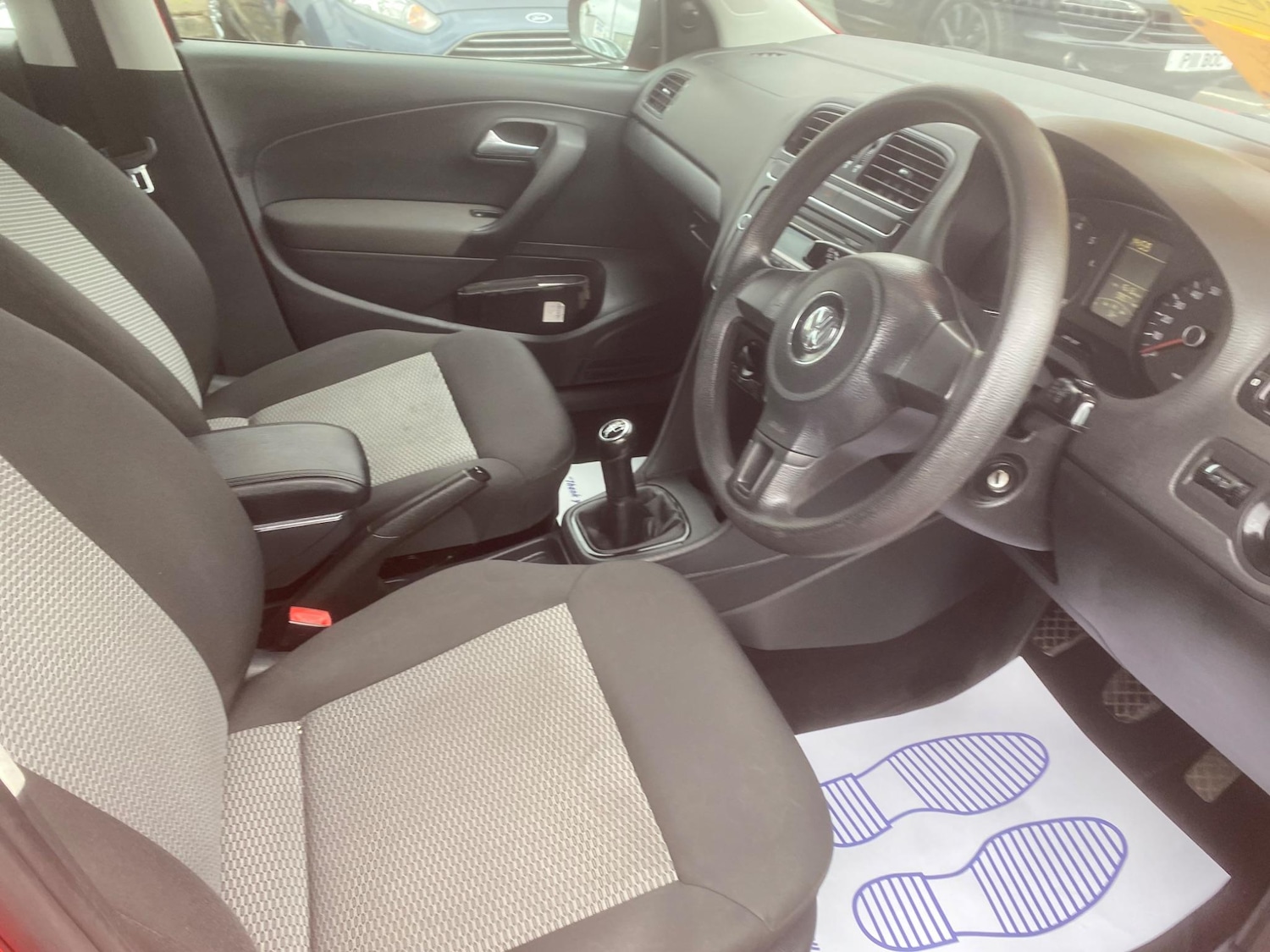 Used Volkswagen Polo 2010 for sale - 76549387: Photo 56