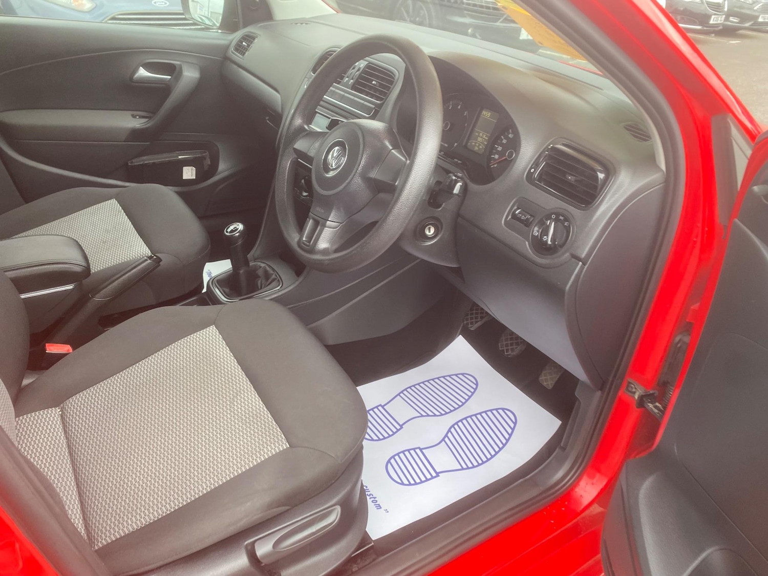 Used Volkswagen Polo 2010 for sale - 76549387: Photo 61