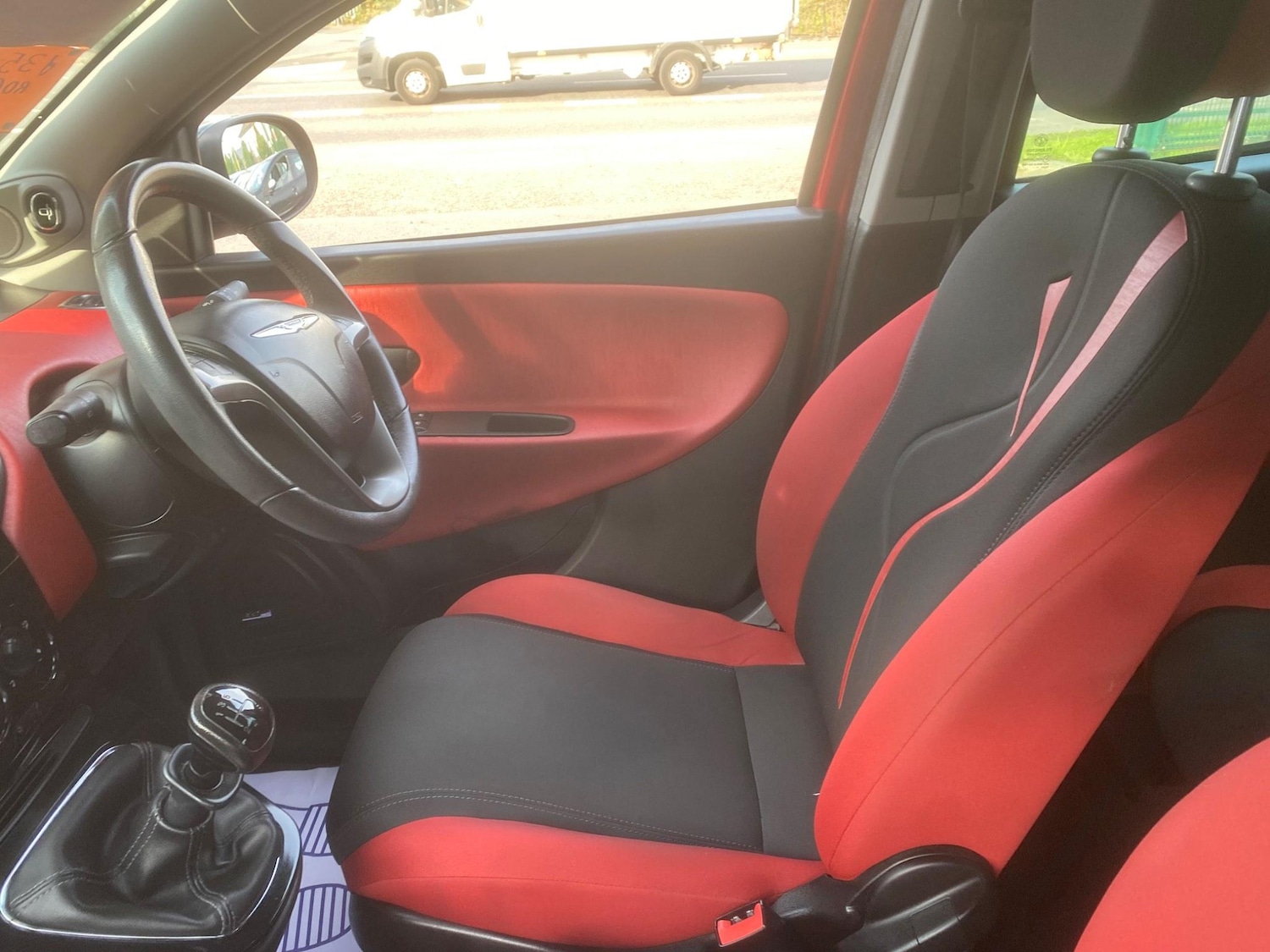 Used Chrysler Ypsilon 2013 for sale - 76993952: Photo 35